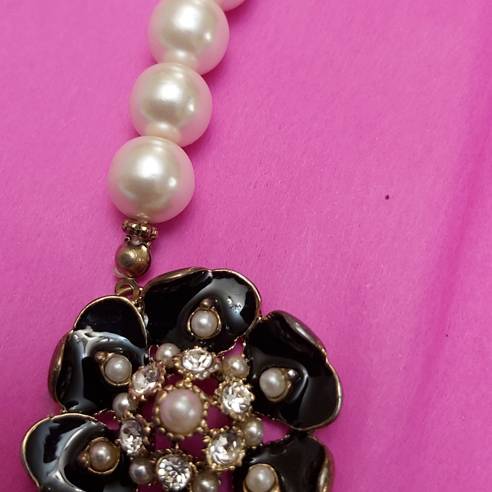 Nice Necklace - Picture 6 of 8